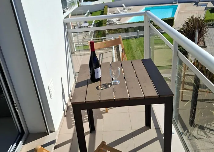 G At Bela Baia Salir *